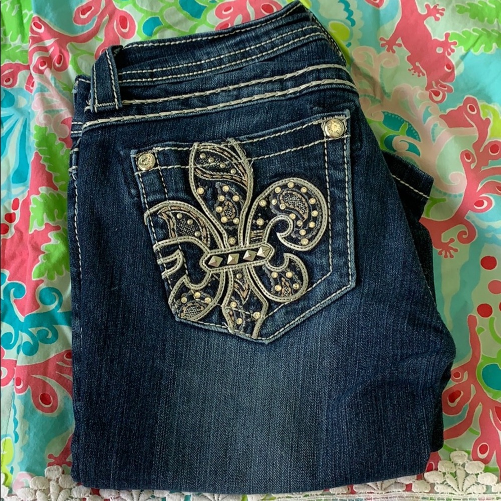 Miss Me Flare jeans